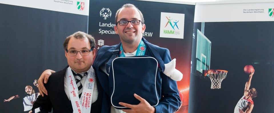 v.l.: Michael Thißen und Christian Jansen - Foto: Land NRW / Andrea Bowinkelmann