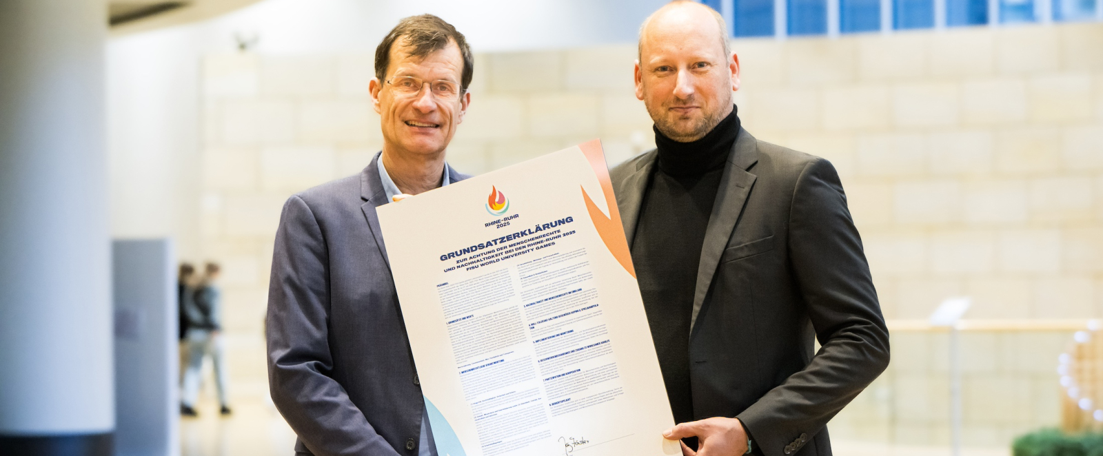 v.l. Prof. Dr. Holger Preuß, Niklas Börger