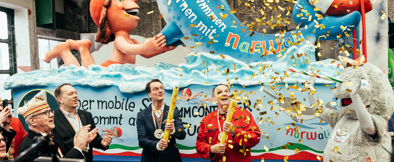 Ministerpräsident Hendrik Wüst stellt „narwali“-Karnevalswagen vor 