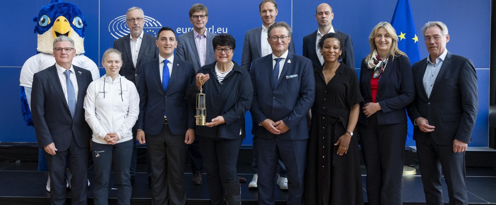 Gruppenfoto der Vertreter der Staatskanzlei NRW im EU-Parlament