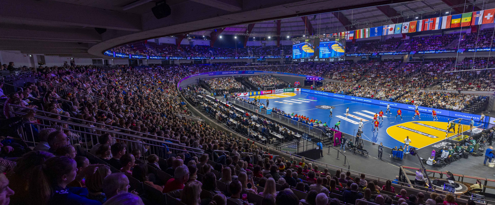Tribüne der Westfalenhalle bei der Handball-WM der Frauen