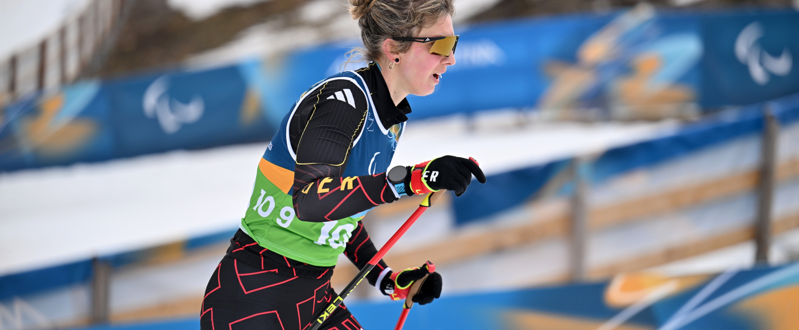 Kathrin Marchand auf der Loipe bei den Paralympics