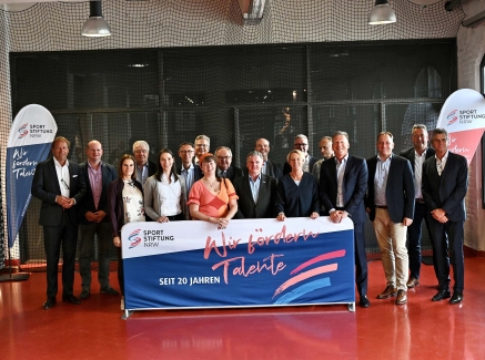 Gruppenfoto von der Kuratoriumssitzung der Sportstiftung NRW.