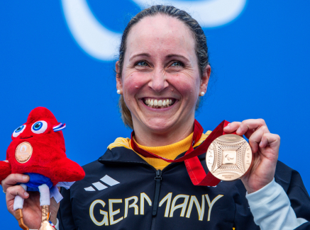 Annika Zeyen-Giles holt Bronze im Einzelzeitfahren