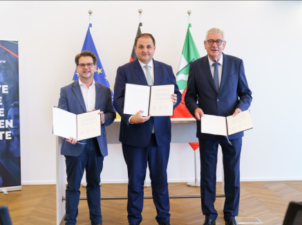 Thorben Albrecht, Nathanael Liminski und Arndt G. Kirchhoff