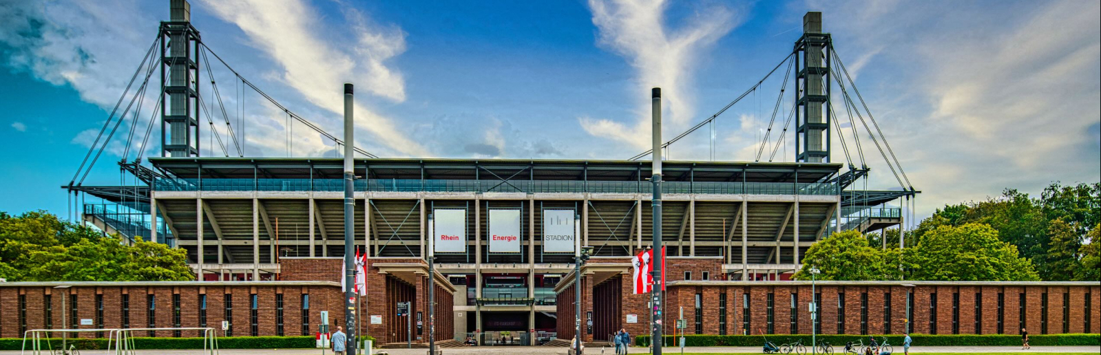 Das Rheinenergie Stadion in Köln von Außen