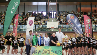 Teinehmende der NRW3x3Tour in der Halle in Recklinghausen