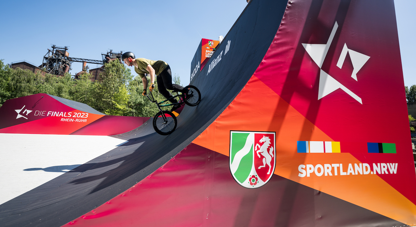 BMX-Fahrer in Aktion bei den Finals